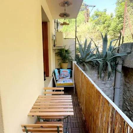 50m De La Grande קסיס